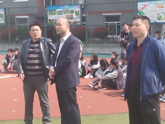 E:\体育组\足球特色学校\2018\QQ图片20180327131551.jpg