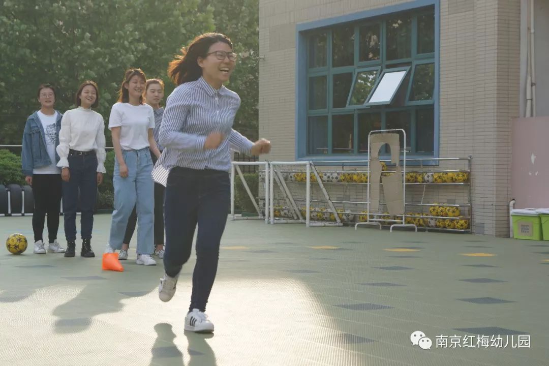 https://mmbiz.qpic.cn/mmbiz_jpg/69AEfwPWyBjcbKHLWjNOfMwoapAicZAPBLGN0LHYt9XXf0QJ1bibmdj73HQ5Lic7TL9F82crDDJCvUj0fkcxRZuMg/640?wx_fmt=jpeg