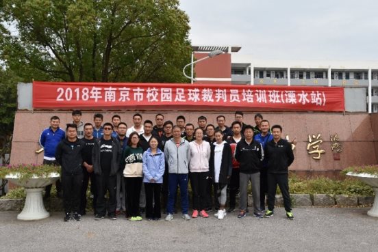 合影.jpg