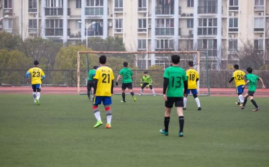 https://mmbiz.qpic.cn/mmbiz_jpg/1GYiczaFprRcBjkAHbicrTSz6vv8hEDWtqV4oseQ0LV8ylaZTnFVzawvib8UxYOM4InxiaTOtKsCd2vs7LKSxRTibWA/640?wx_fmt=jpeg