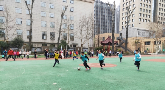 E:\20181219足球\2018-2019学年长小足球节\三年级\飞虎VS绿林\QQ图片20190313150225.jpg