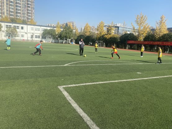 校长杯四年级新闻稿IMG_1182.JPG