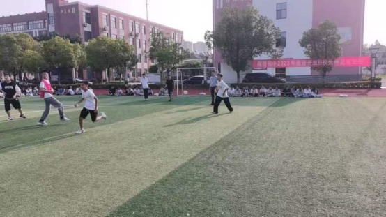 足球比赛照片mmexport1703728244936
