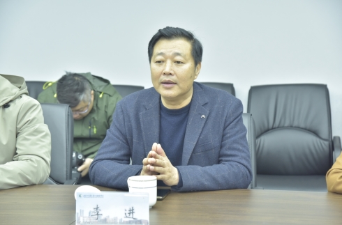 李进